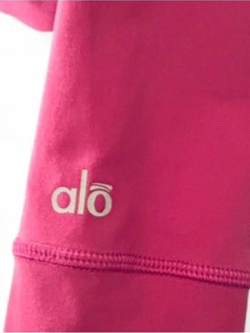 ALO Yoga Women's Hooded Performance Jacket in Deep Magenta